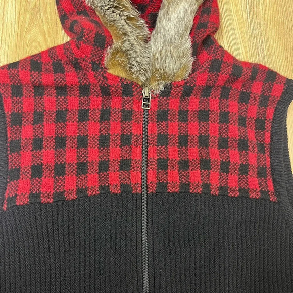 Woolrich Vest Women’s Small Checkered Lambs Wool Faux Fur Hooded Vest - Picture 3 of 6